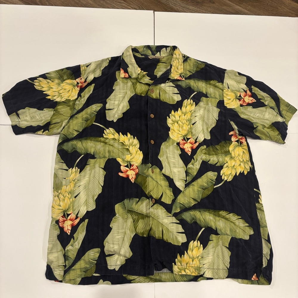 Tommy Bahama Hawaiian Camp Shirt Green/Blue Floral Silk Short-Sleeve – Men’s XL